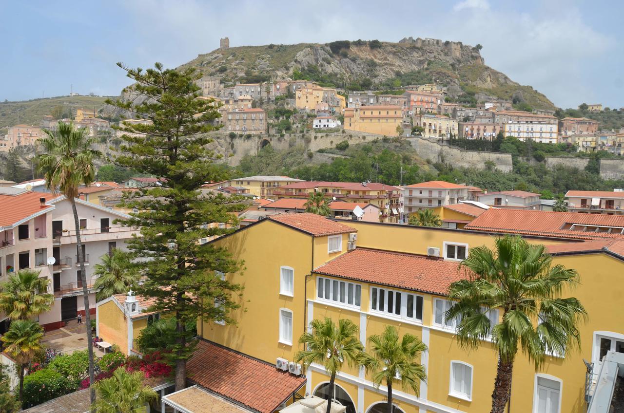 Mediterraneo Palace 4*