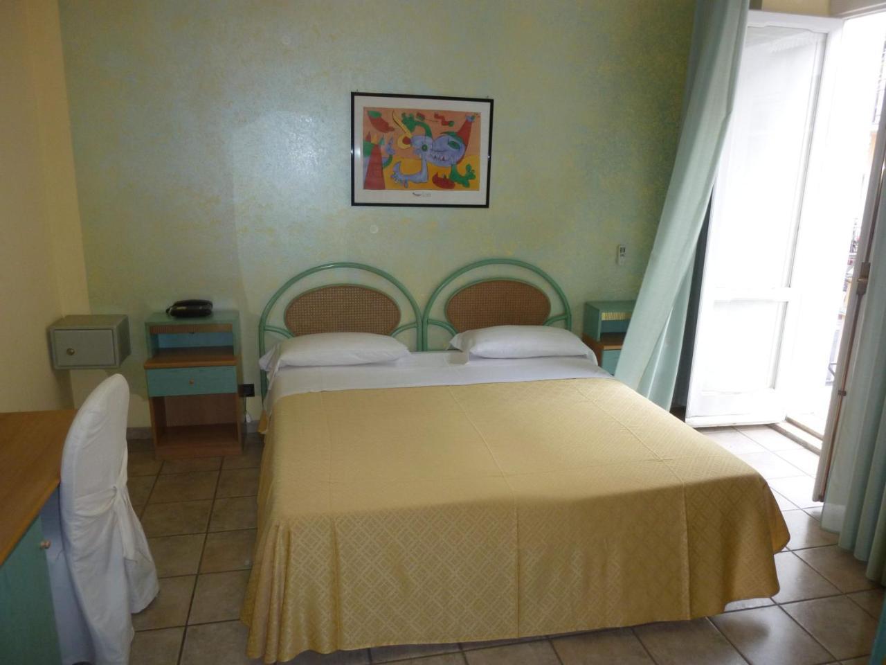Mediterraneo Palace